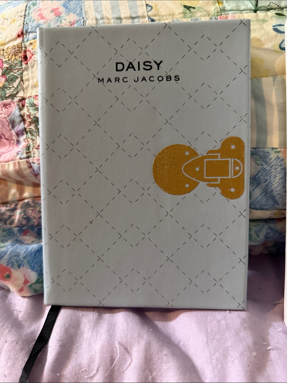 Marc Jacobs Daisy Notebook-NWT - Picture 2 of 5